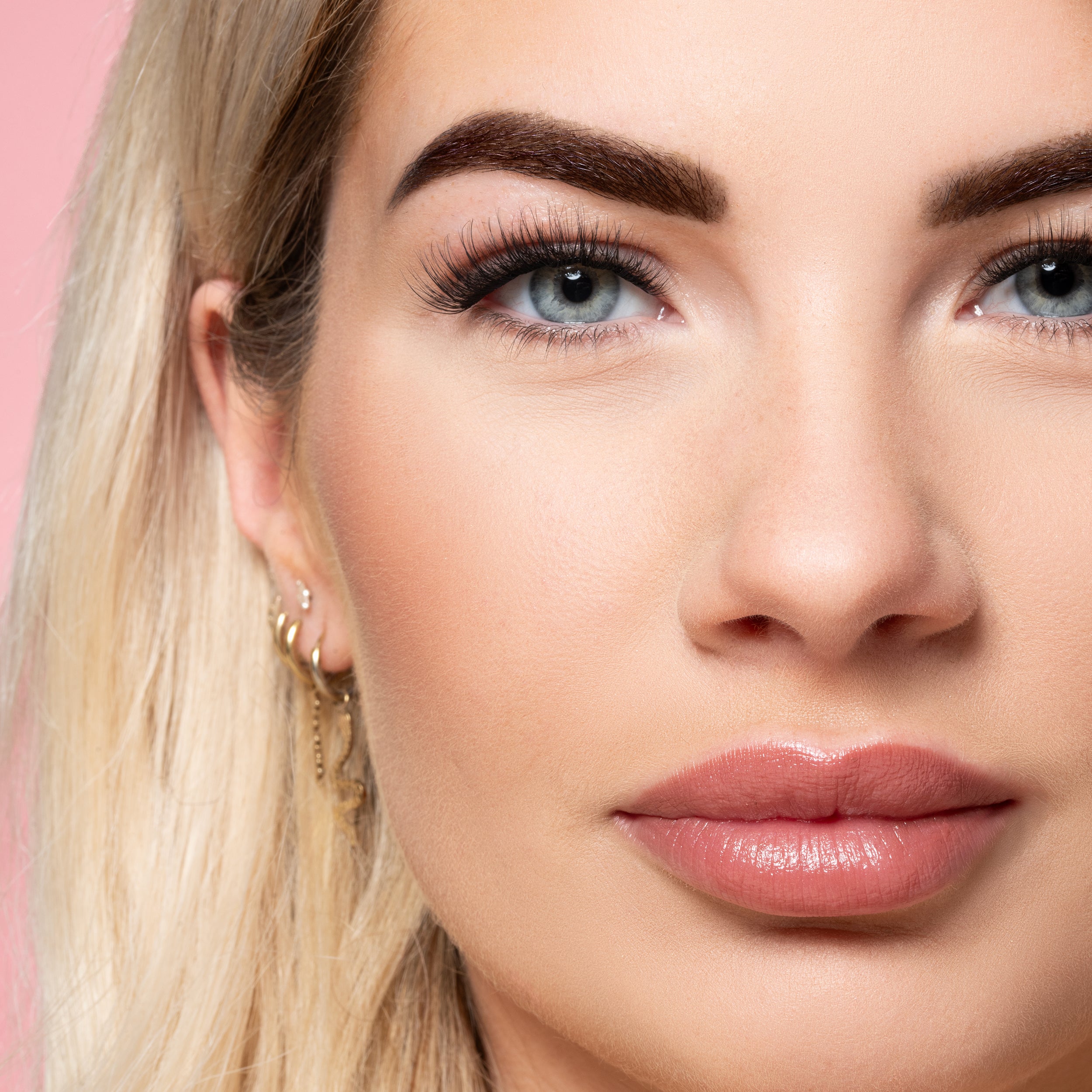 Press on lashes - Velvet Touch