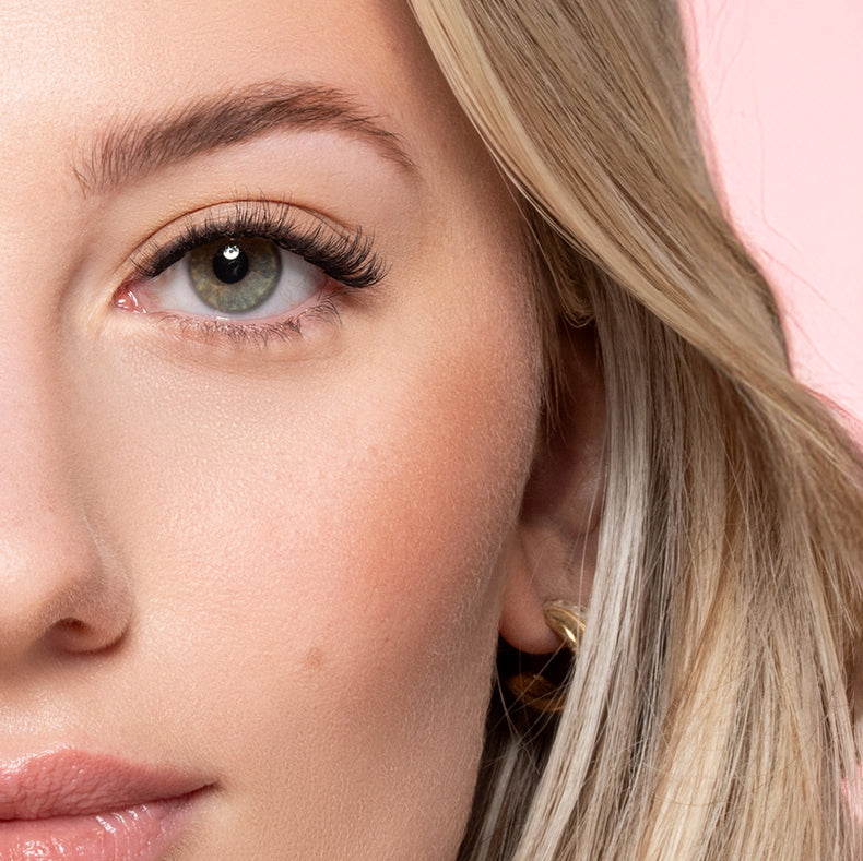 Press on lashes - Velvet Touch