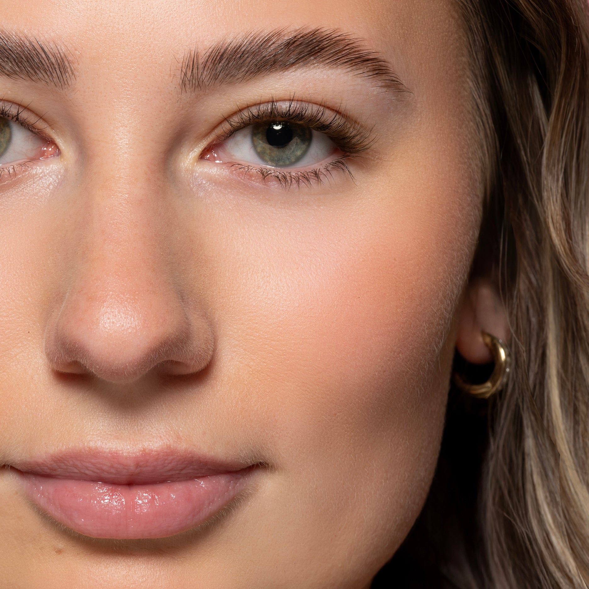 Wispy Hazel Press On Single Lashes – Natuurlijk & Subtiel (light brown, clear bond)